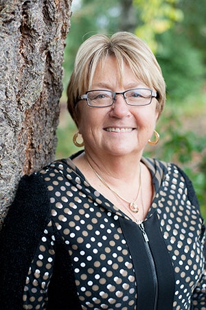 Cathy Hummel headshot