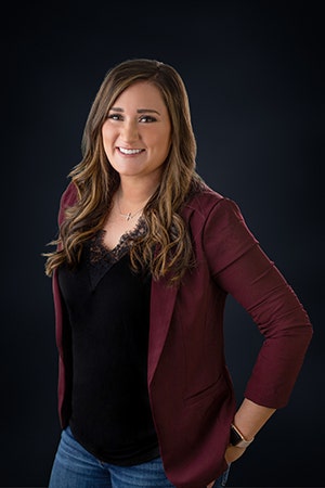 Lindsey Heard headshot