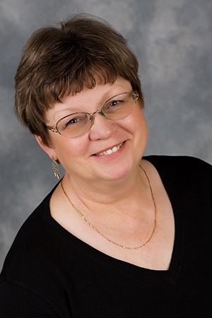 Muriel Madden headshot