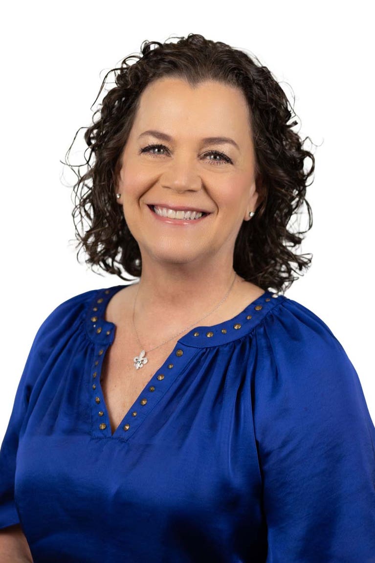 Marykay Csenge headshot