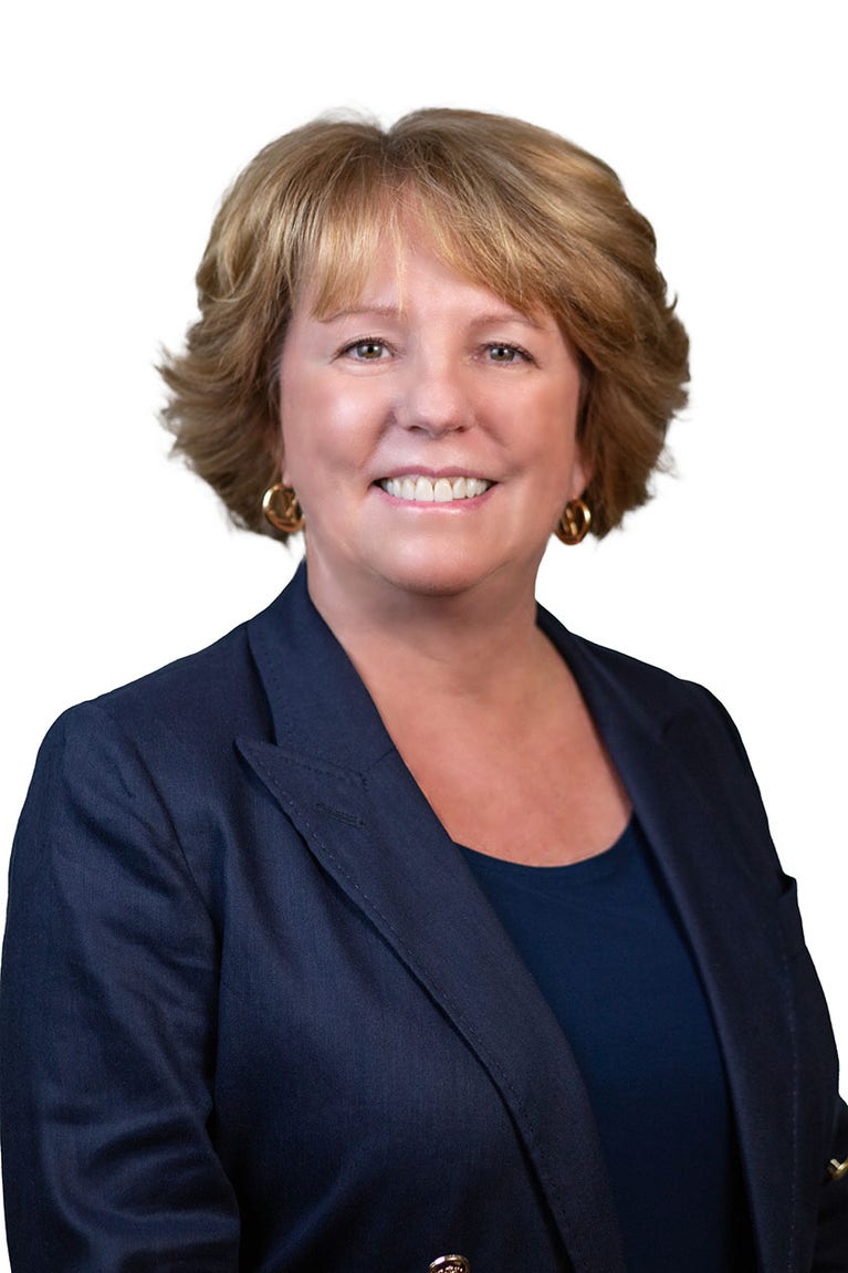 Jill Helgren headshot