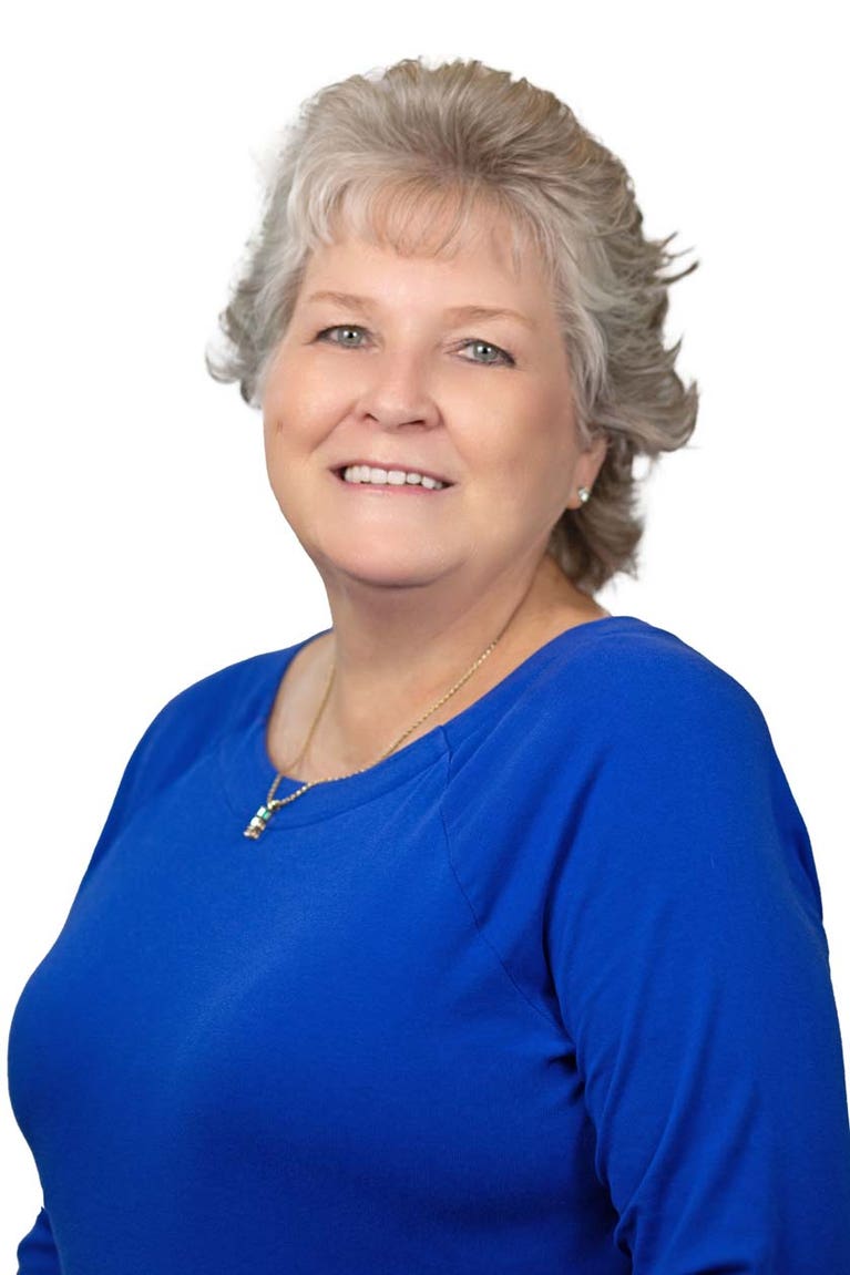 Karen Casey-Cave headshot