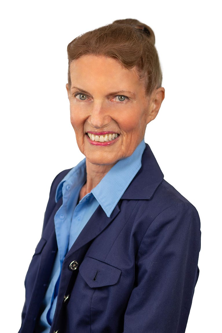 Nancy Scott headshot