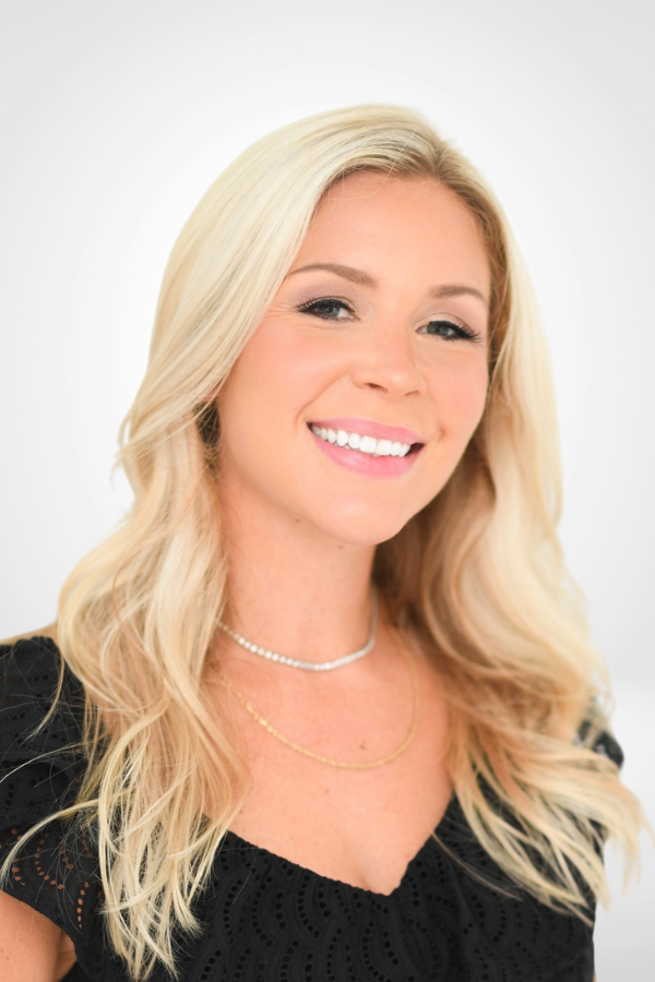 Sarah McCoy headshot