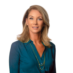 Julie Samartin headshot