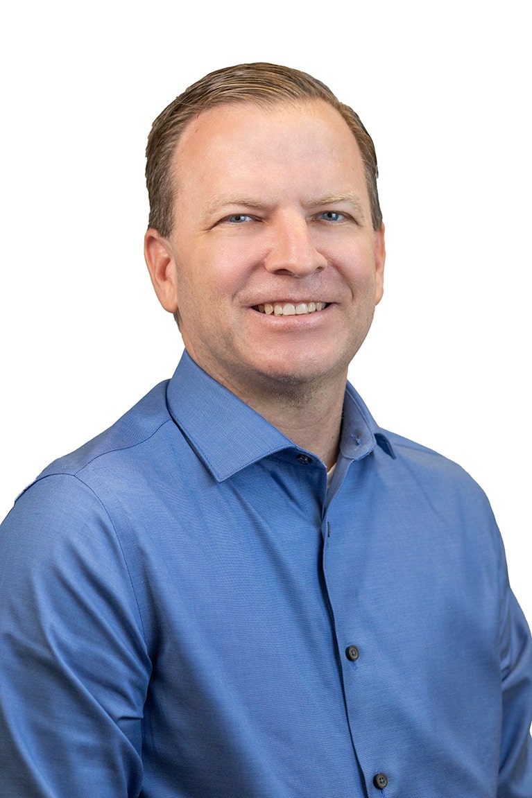 Deric Raymond headshot