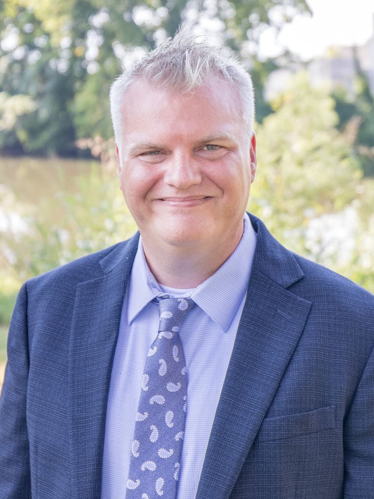 Chris Hargrave headshot