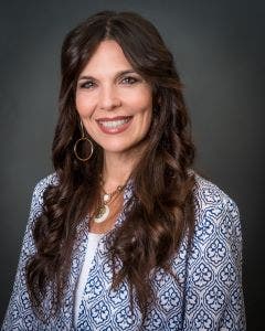 Kelly  Hamilton headshot
