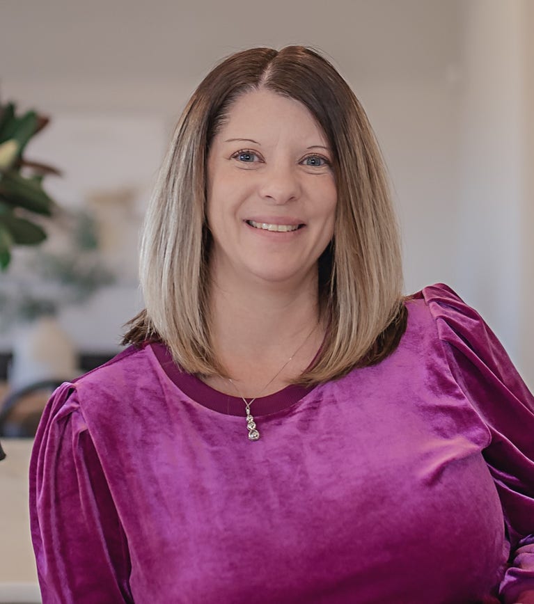 Michelle Davis headshot