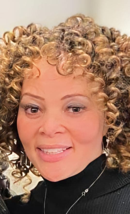 Sandra Bennett headshot