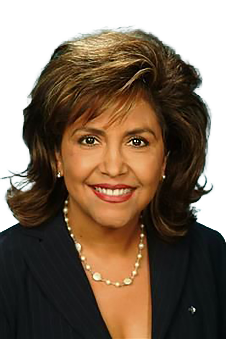 Lupe Andrade headshot