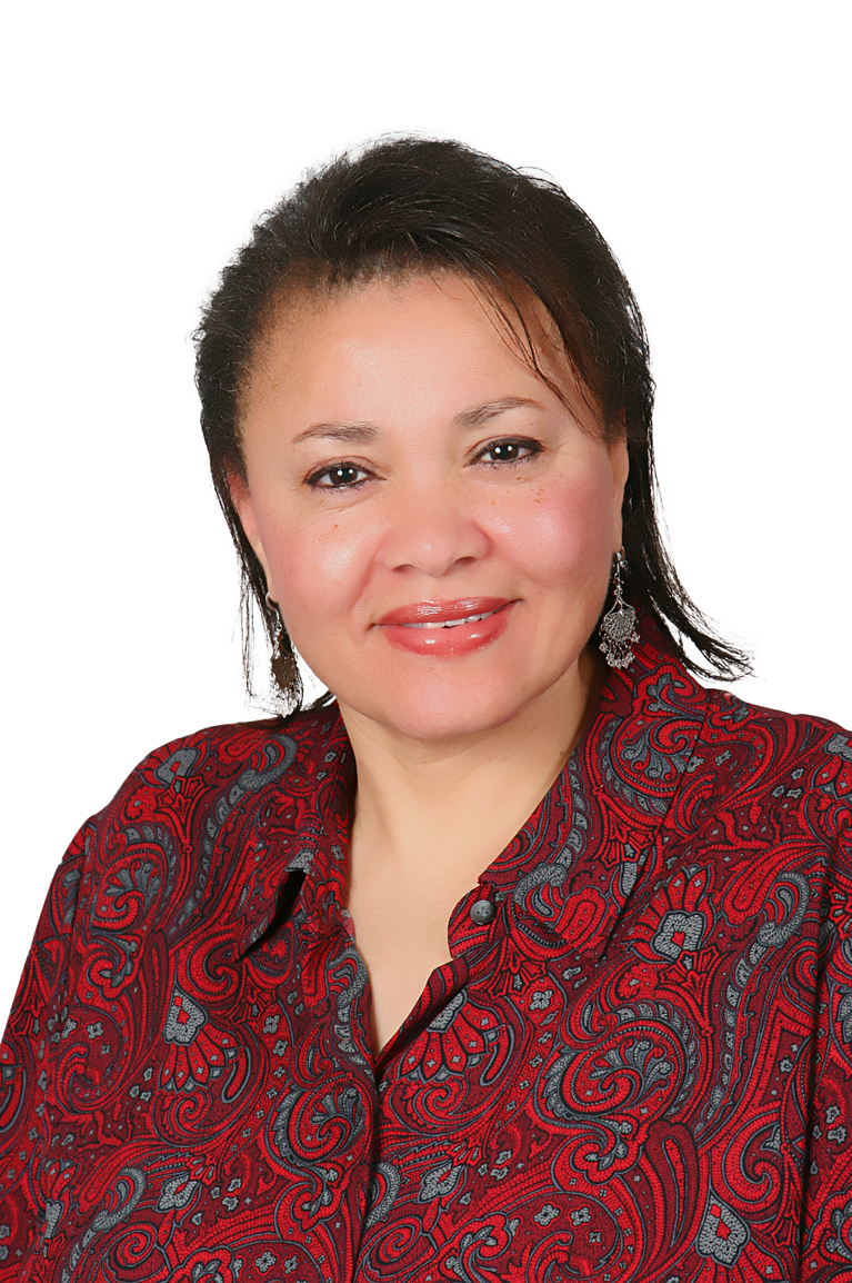 Miriam Dean headshot