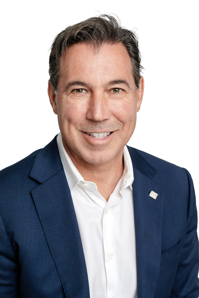 James Sanders headshot