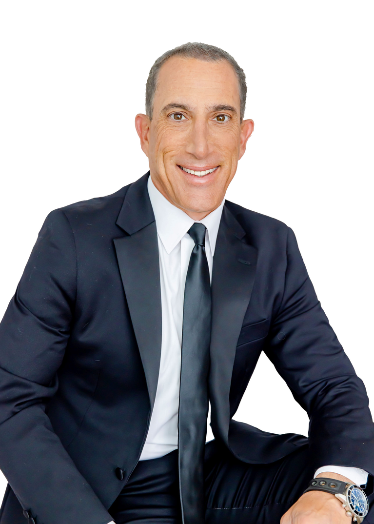 Brennan Lazar headshot