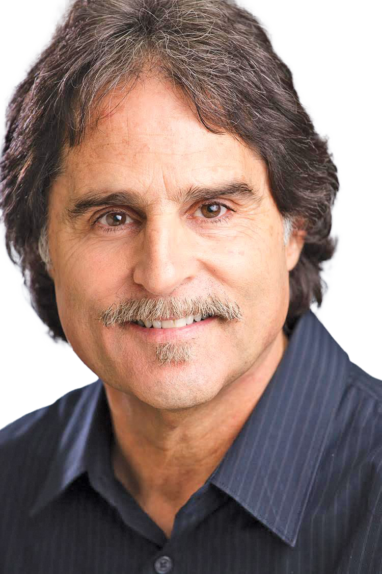 Steve Santos headshot