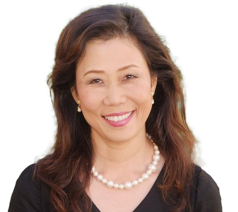 Hiroko Nishikawa Naumann headshot