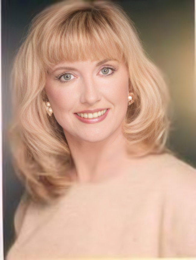 Denise Mardesich headshot