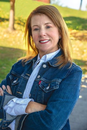 Becky Schwartz headshot