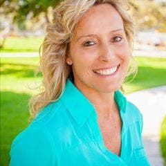 Theresa Bruno headshot
