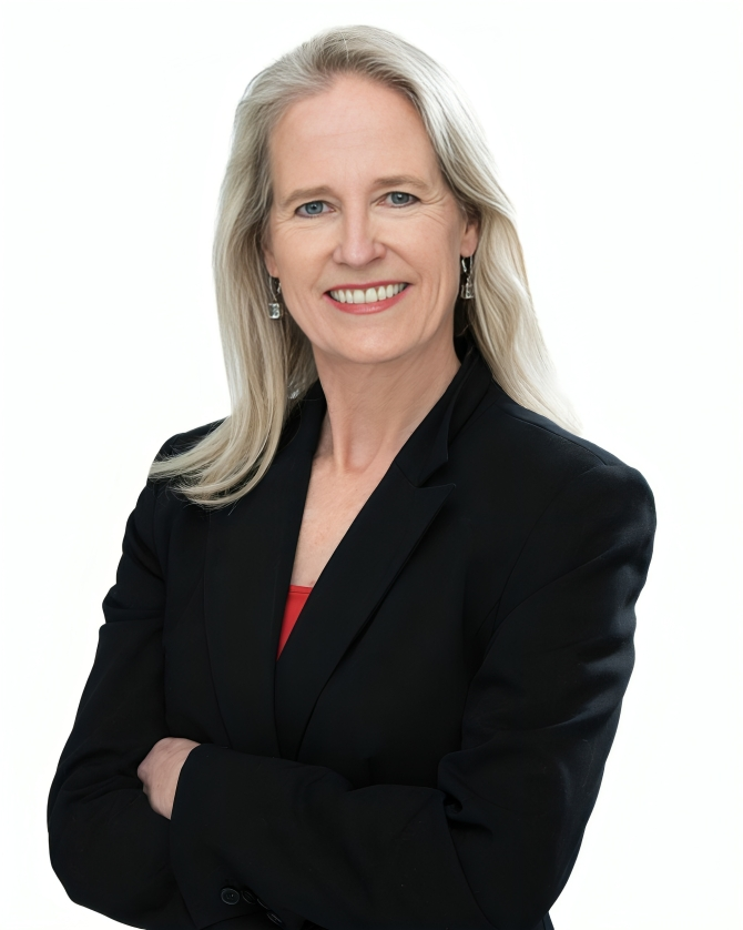 Marta Jackson headshot