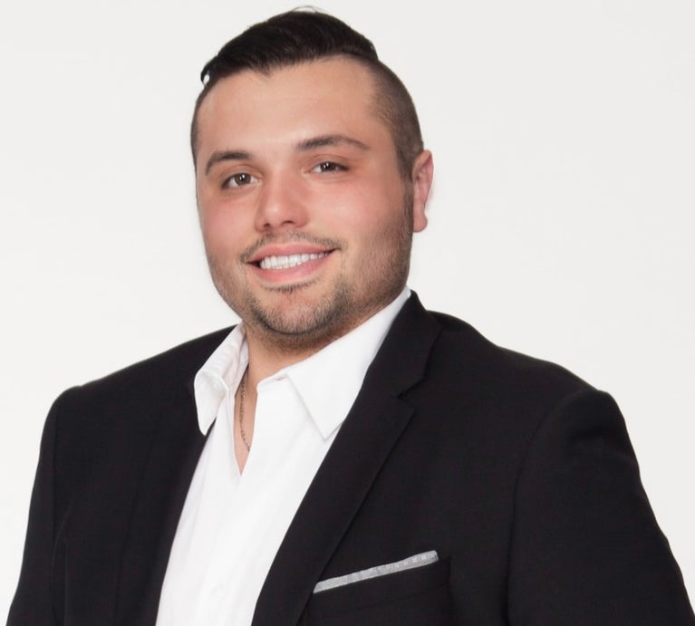 Taylor Apsouris headshot