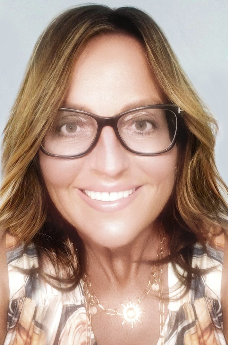 Graziela Alexandrova headshot