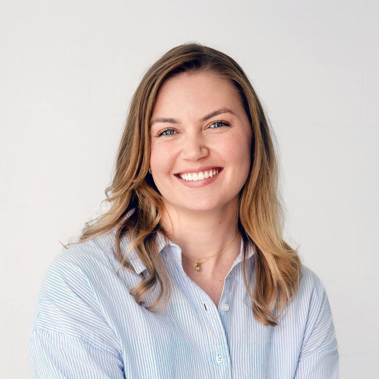 Christine Holland headshot