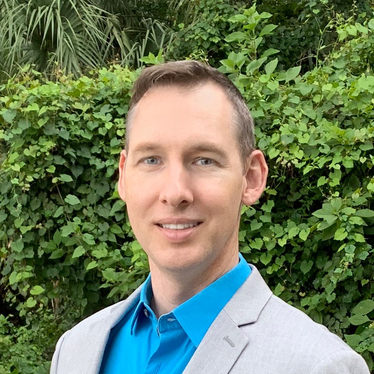 Dustin Eshenroder headshot