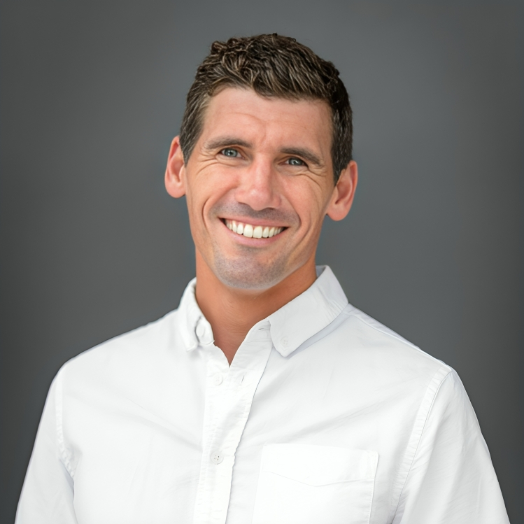 Zach Smith headshot