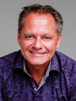 Ken Dekker headshot