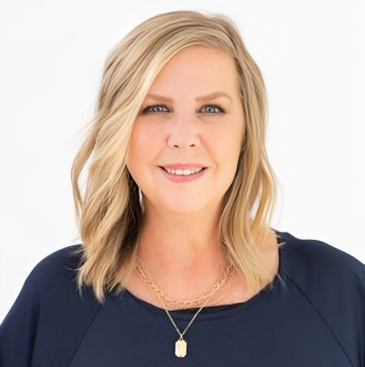 Rhonda Stelzer headshot