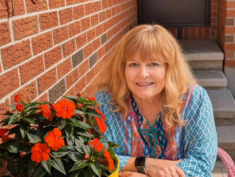 Shelley Evelyn headshot