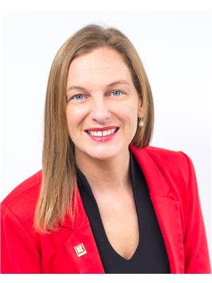 Ayn MacDonald Top Ottawa Real Estate Broker