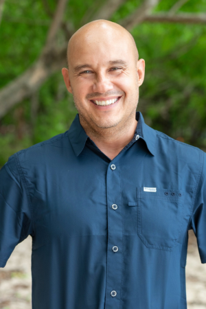 Pablo Cardoza headshot