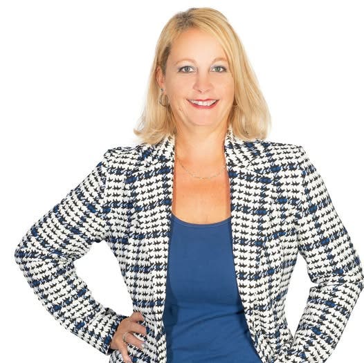 Julie Labrosse headshot