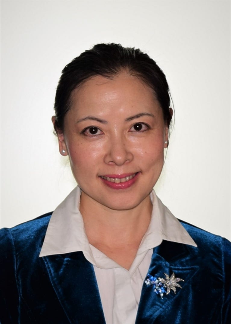 Nicole Li headshot