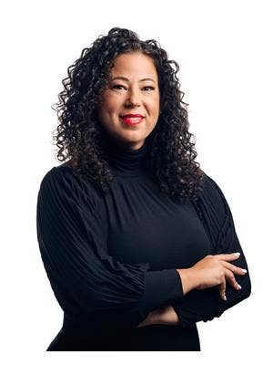 Cynthia Longo headshot