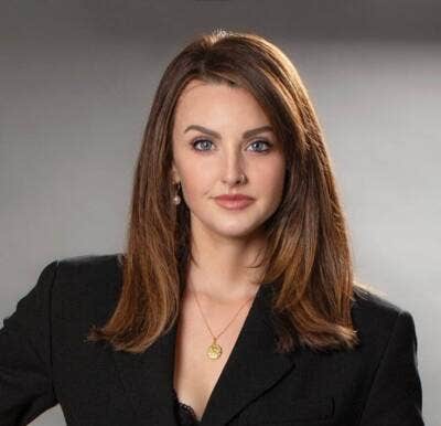 Sarah Moore headshot