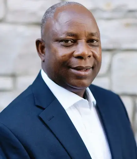 Michael Uchelimafor headshot