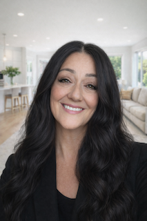 Terri Lippert headshot