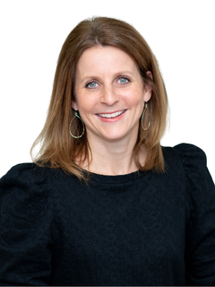 Stacey Carey headshot