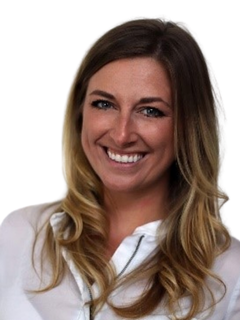 Kate Pena headshot