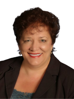 Paula Ross headshot