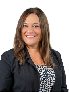 Kim Whipple headshot