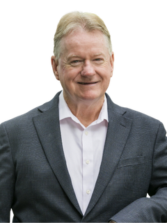Patrick Devaney headshot