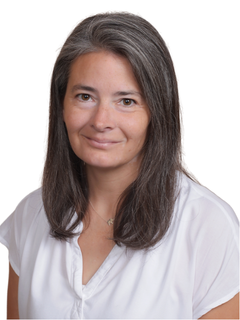 Rebecca Folmsbee headshot