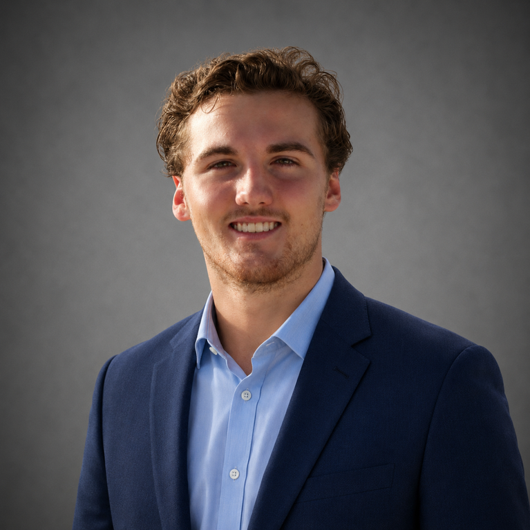 Zach Glover headshot