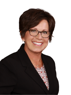 Christine Fox headshot