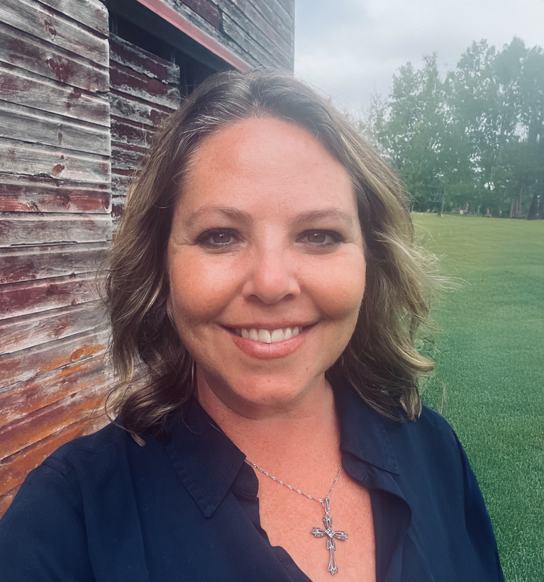 Angela Lapinski headshot