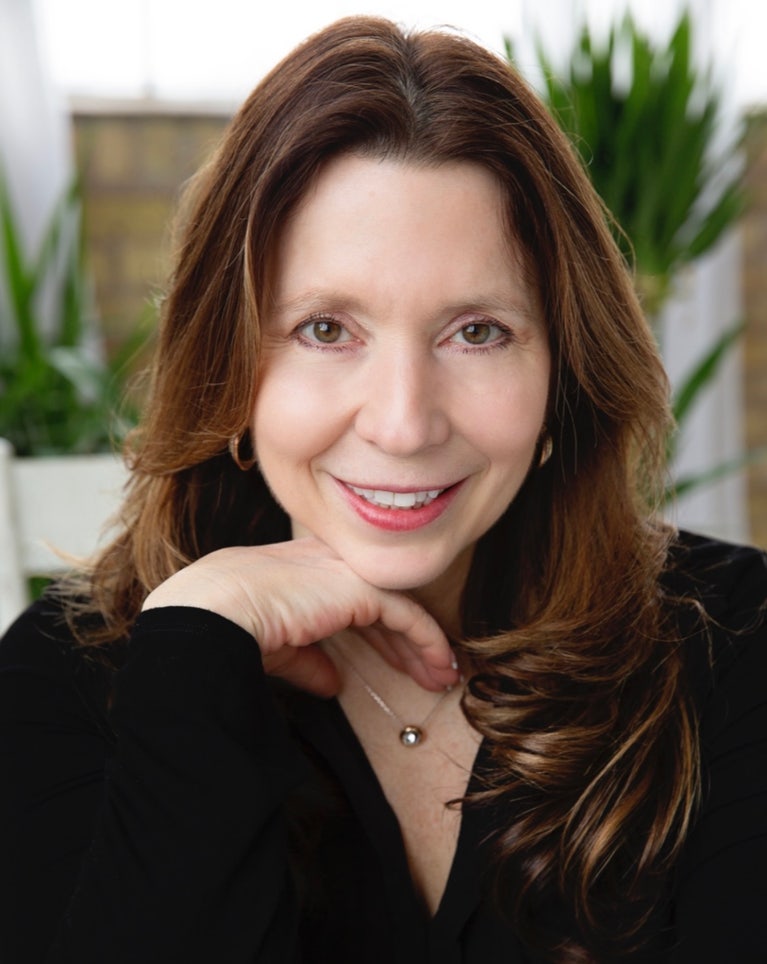 Jennifer Wulff headshot